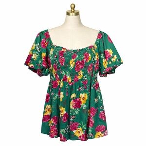 NWT Torrid Green Floral Smocked Poplin Top (1X, 14/16)
